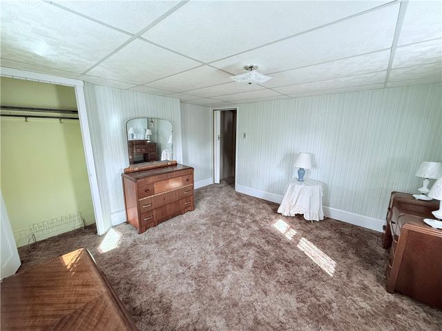 9 Kennedy St, Republic, PA 15475