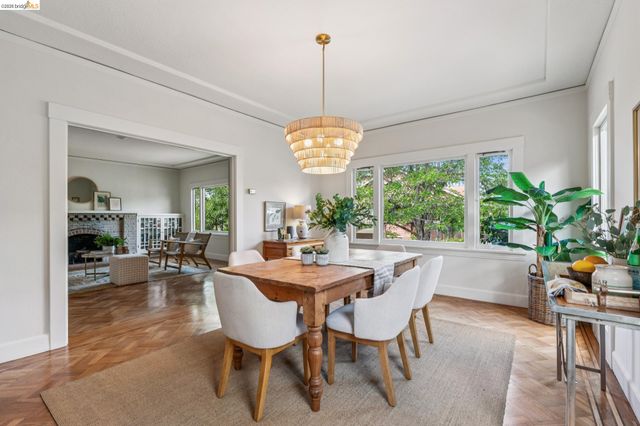 5108 Coronado Ave, Oakland, CA 94618