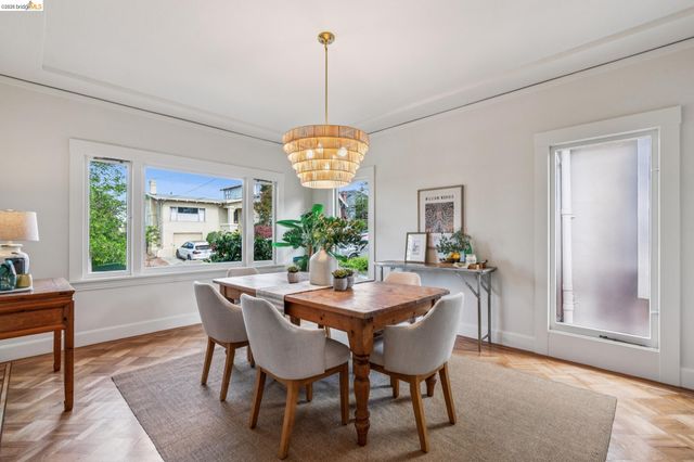 5108 Coronado Ave, Oakland, CA 94618