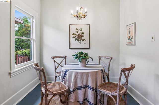 5108 Coronado Ave, Oakland, CA 94618