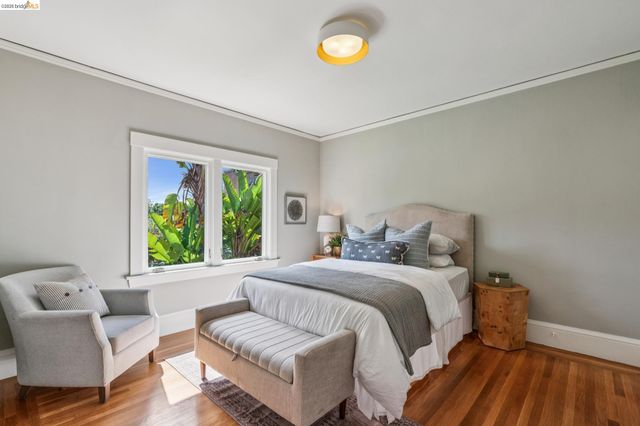 5108 Coronado Ave, Oakland, CA 94618