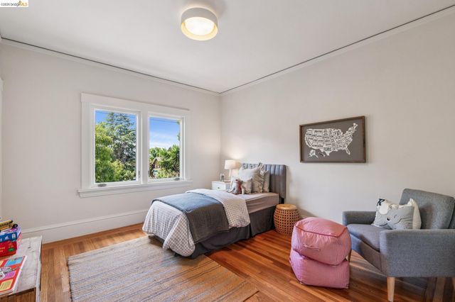 5108 Coronado Ave, Oakland, CA 94618