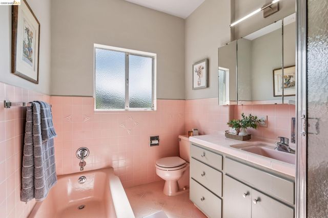 5108 Coronado Ave, Oakland, CA 94618