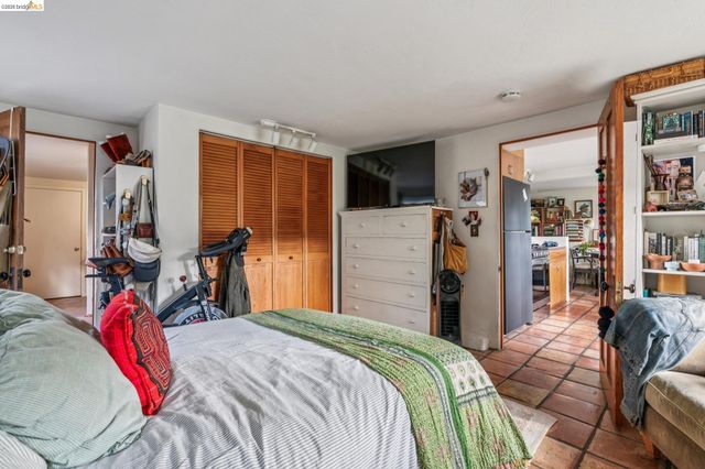 5108 Coronado Ave, Oakland, CA 94618