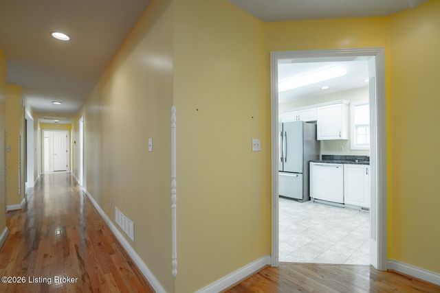 419 Deer Lake Rd, Elizabethtown, KY 42701