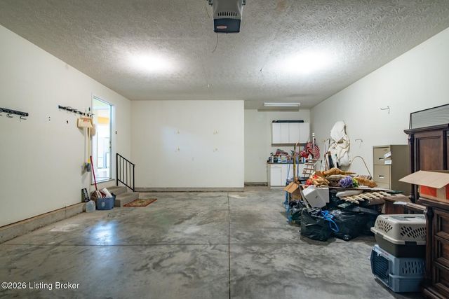 419 Deer Lake Rd, Elizabethtown, KY 42701