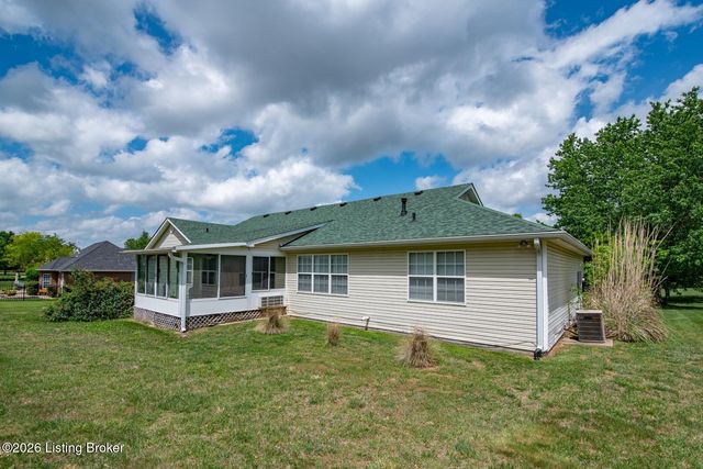 419 Deer Lake Rd, Elizabethtown, KY 42701