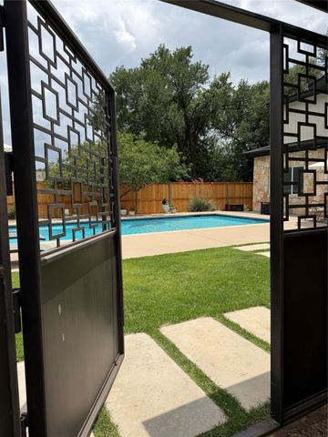 1300 Brushy Bend DR, Round Rock, TX 78681