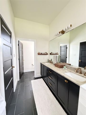 1300 Brushy Bend DR, Round Rock, TX 78681