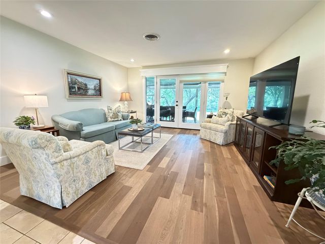 1300 Brushy Bend DR, Round Rock, TX 78681