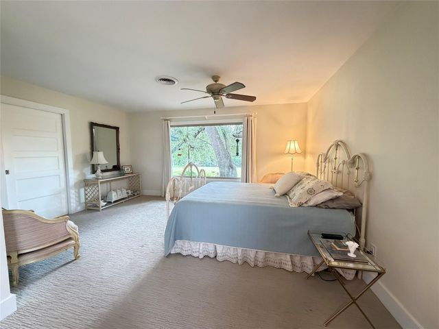 1300 Brushy Bend DR, Round Rock, TX 78681
