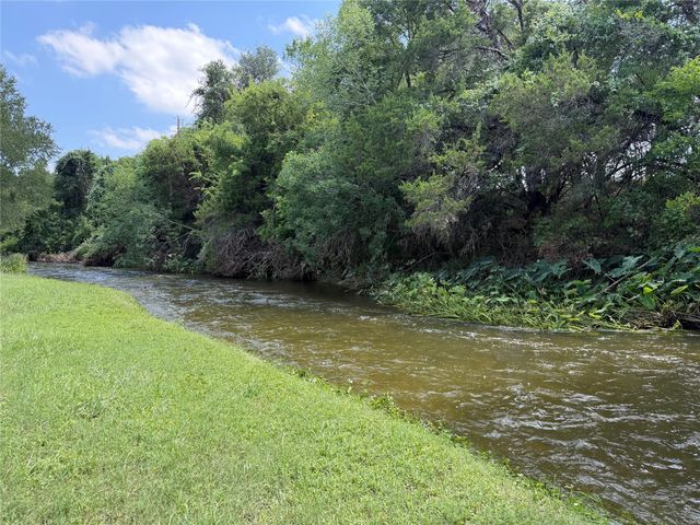 1300 Brushy Bend DR, Round Rock, TX 78681
