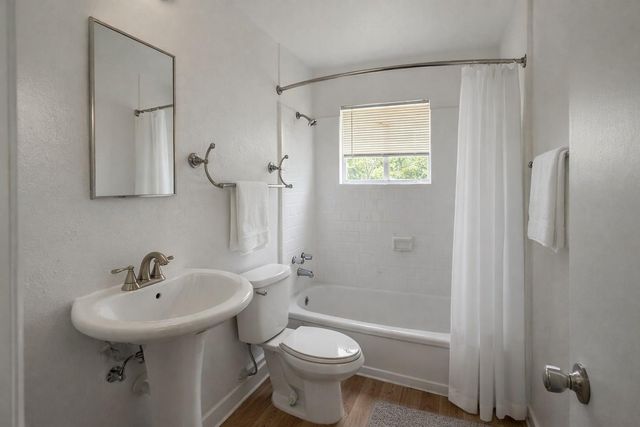 5611 Jackson Street 11, Houston, TX 77004