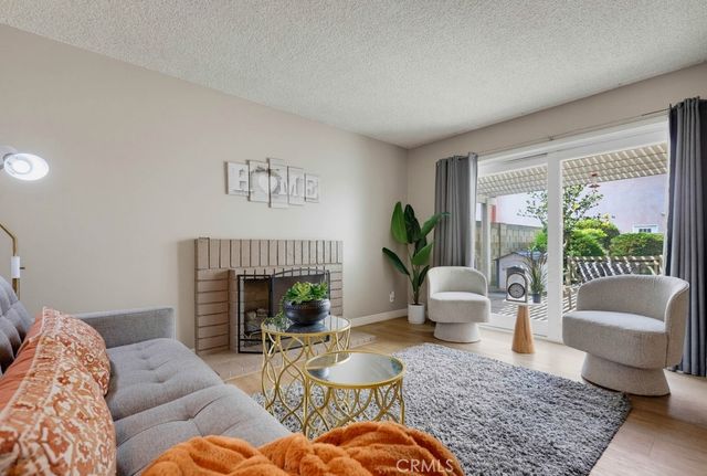 11389 Providencia, Cypress, CA 90630