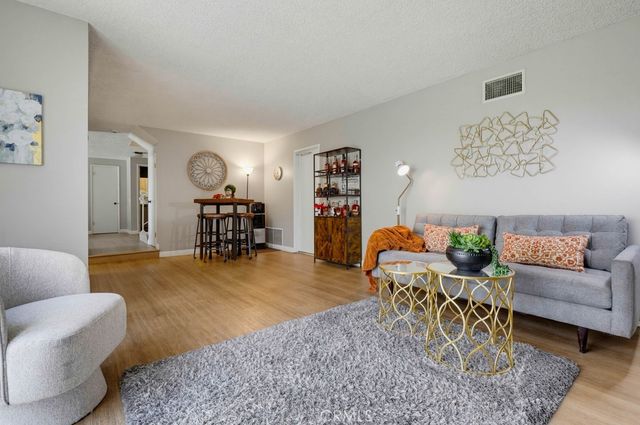 11389 Providencia, Cypress, CA 90630