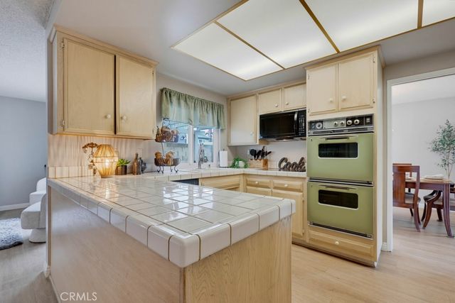 11389 Providencia, Cypress, CA 90630