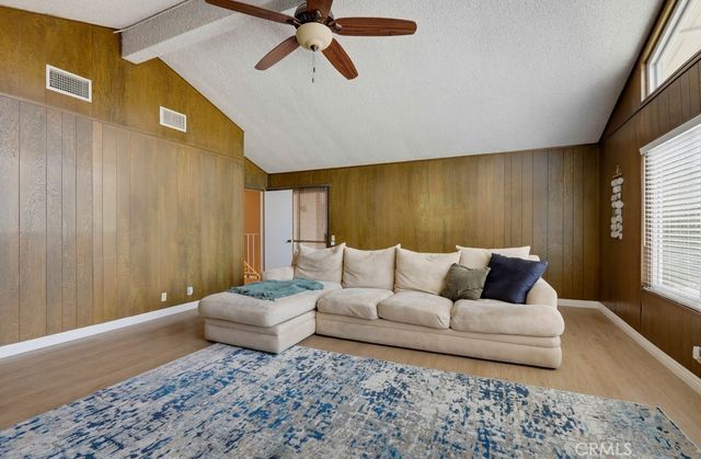 11389 Providencia, Cypress, CA 90630