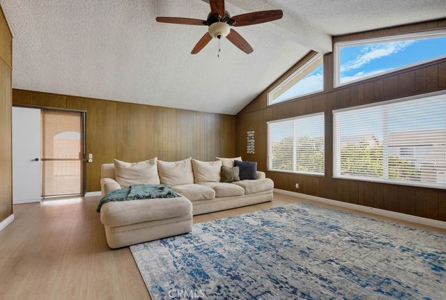 11389 Providencia, Cypress, CA 90630