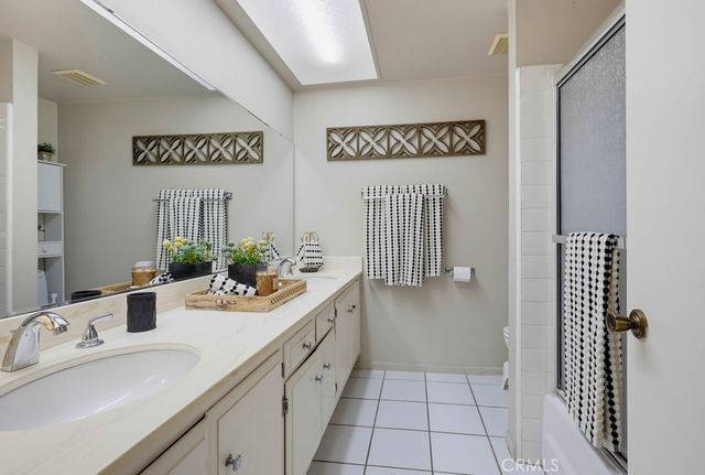 11389 Providencia, Cypress, CA 90630