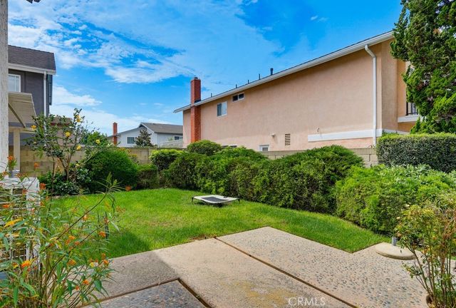 11389 Providencia, Cypress, CA 90630