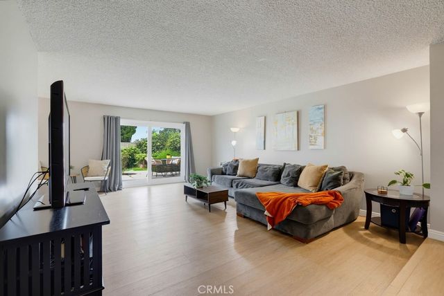 11389 Providencia, Cypress, CA 90630