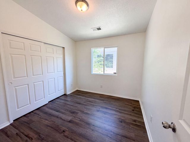 2834 Baco Noir Drive SW, Albuquerque, NM 87121