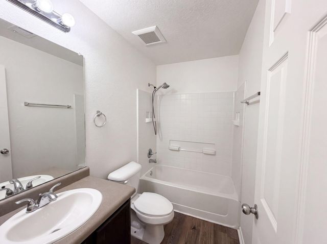 2834 Baco Noir Drive SW, Albuquerque, NM 87121