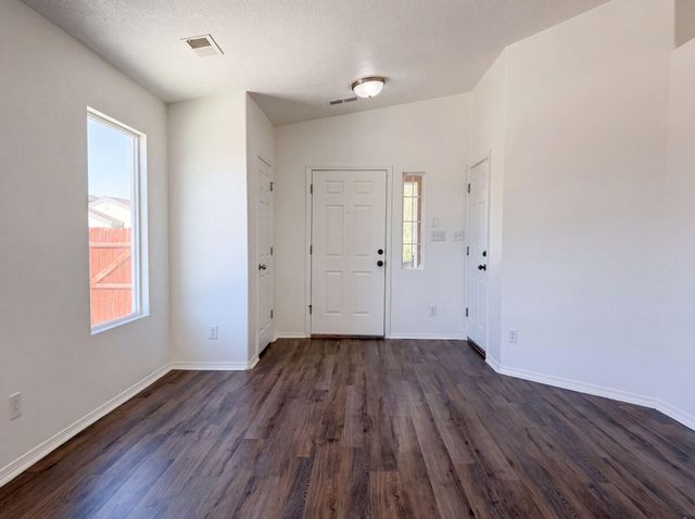 2834 Baco Noir Drive SW, Albuquerque, NM 87121