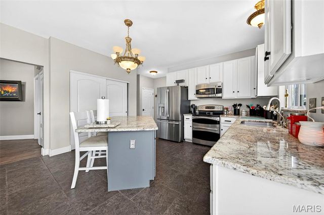 2716 Westridge Manor Court, Wildwood, MO 63040