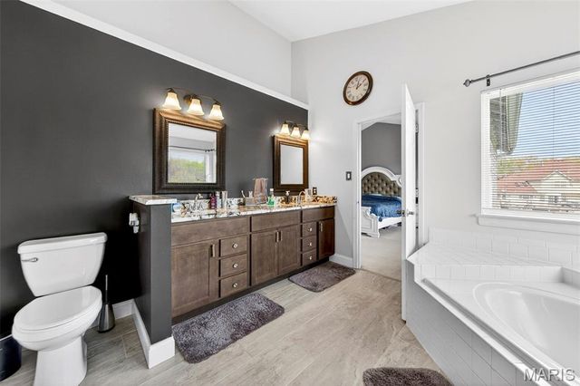 2716 Westridge Manor Court, Wildwood, MO 63040