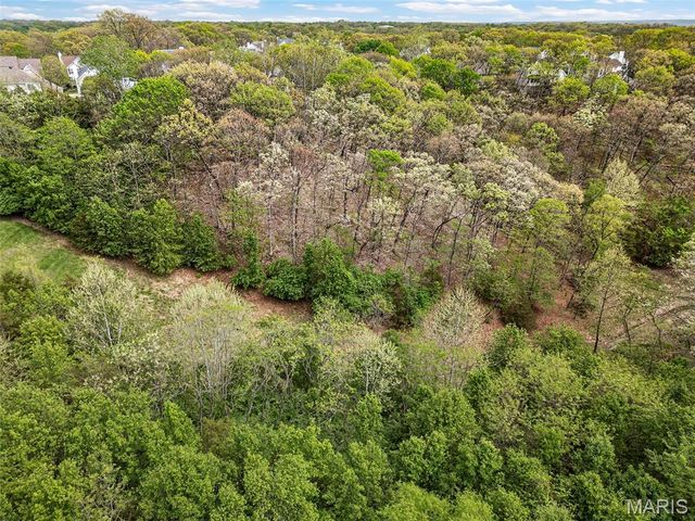 2716 Westridge Manor Court, Wildwood, MO 63040