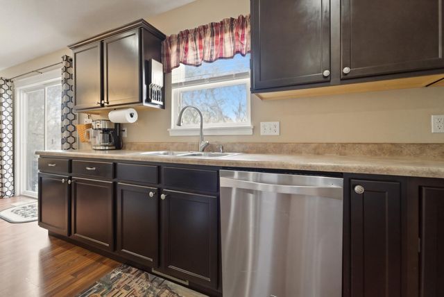 302 E 130th Lane, Crown Point, IN 46307