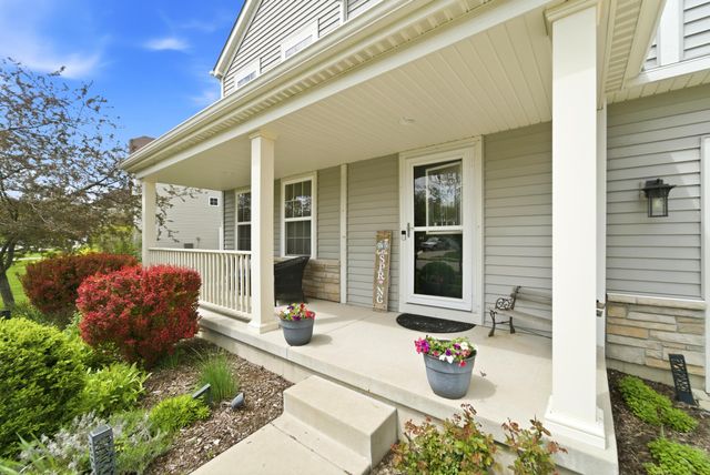 302 E 130th Lane, Crown Point, IN 46307