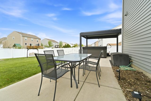 302 E 130th Lane, Crown Point, IN 46307