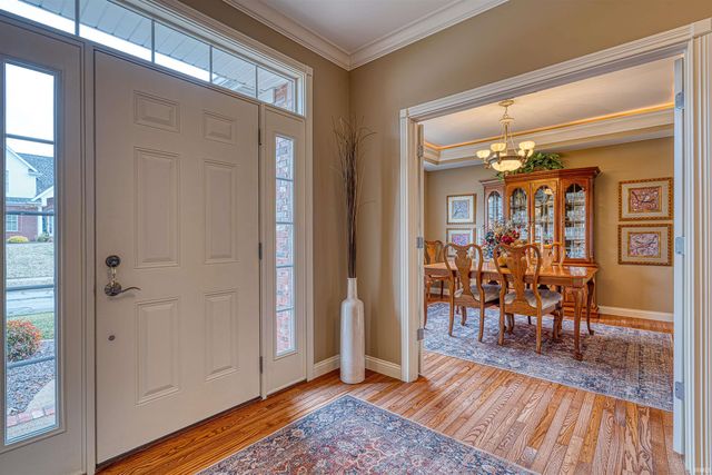 9049 Halston Circle, Newburgh, IN 47630