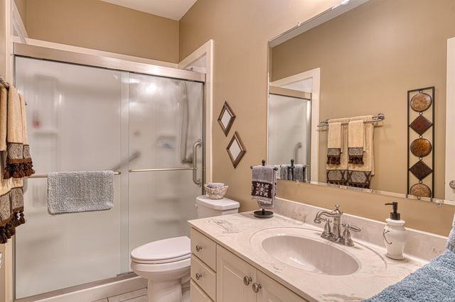 9049 Halston Circle, Newburgh, IN 47630