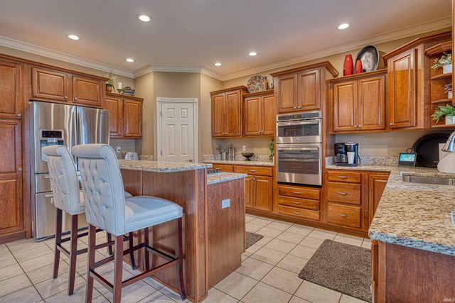 9049 Halston Circle, Newburgh, IN 47630