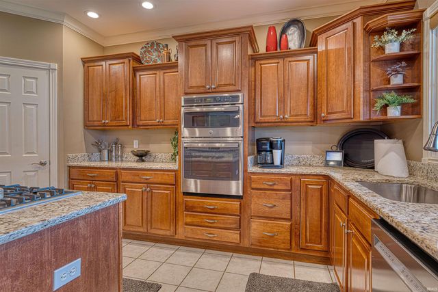 9049 Halston Circle, Newburgh, IN 47630