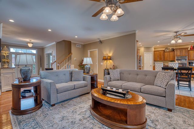 9049 Halston Circle, Newburgh, IN 47630