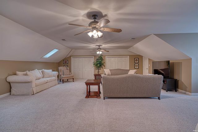 9049 Halston Circle, Newburgh, IN 47630