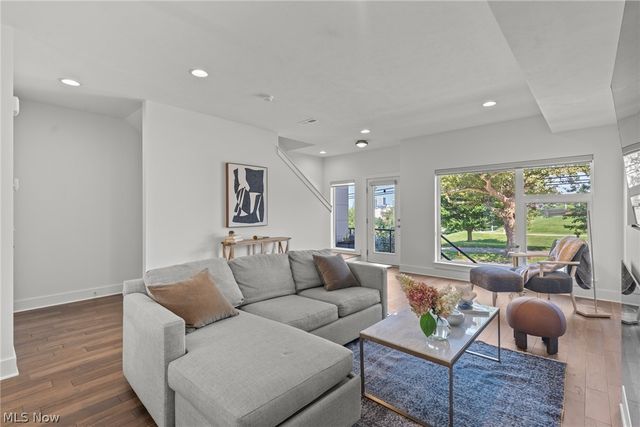 1248 W 58th Street 22, Cleveland, OH 44102