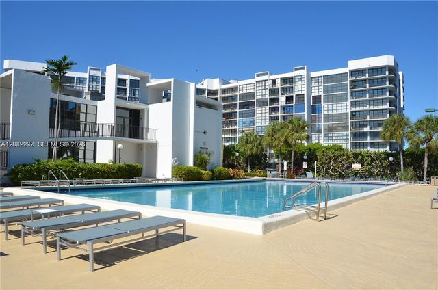 1000 Parkview Drive 726, Hallandale Beach, FL 33009