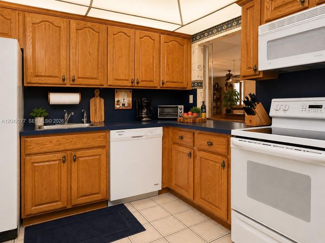 1000 Parkview Drive 726, Hallandale Beach, FL 33009