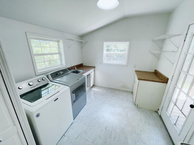 203 E Prairie Lane, Ash Grove, MO 65604