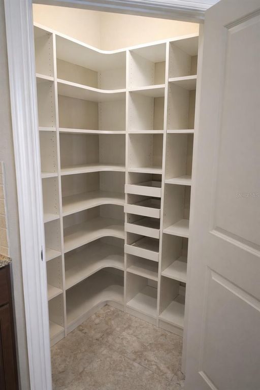 Image 12 of property listing at 1268 RIVERSCAPE STREET C, Bradenton, FL 34208