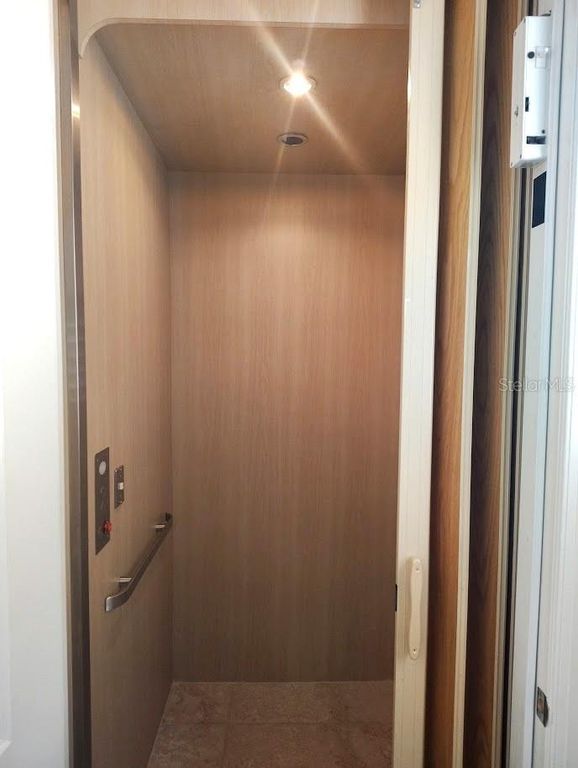 Image 26 of property listing at 1268 RIVERSCAPE STREET C, Bradenton, FL 34208