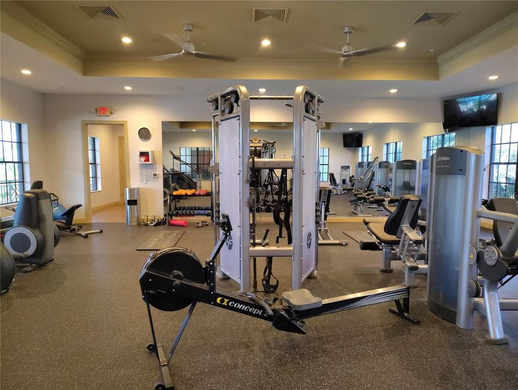 Image 39 of property listing at 1268 RIVERSCAPE STREET C, Bradenton, FL 34208