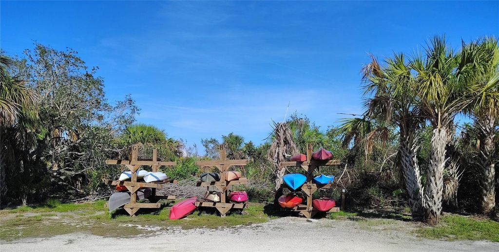 Image 45 of property listing at 1268 RIVERSCAPE STREET C, Bradenton, FL 34208