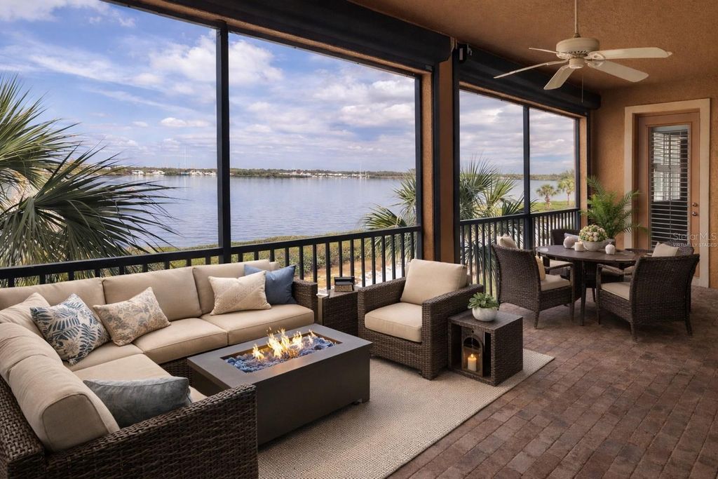 Image 6 of property listing at 1268 RIVERSCAPE STREET C, Bradenton, FL 34208