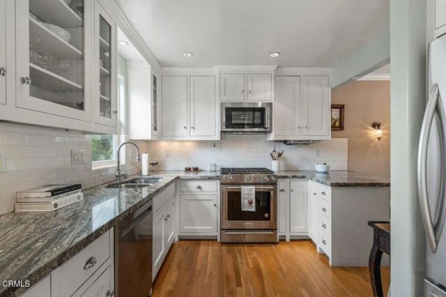 210 Mero Lane, La Canada Flintridge, CA 91011
